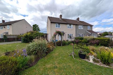 3 bed property, in Oak Drive, £187,500