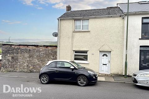 2 bed property, in Worcester Street, £107,000