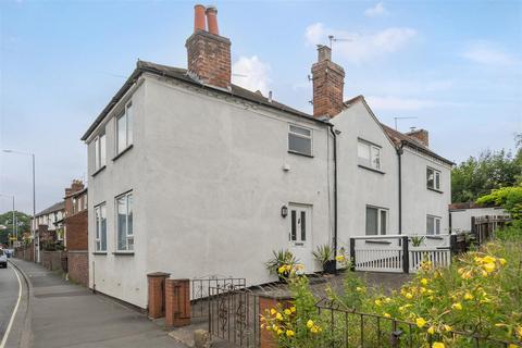 3 bed property, in Mitton Street, £250,000