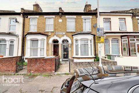 3 bed property, in Ashlin Road, £525,000