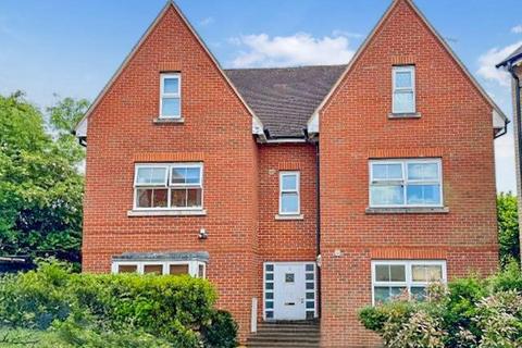 6 bed property, in Cavell Court, £799,995