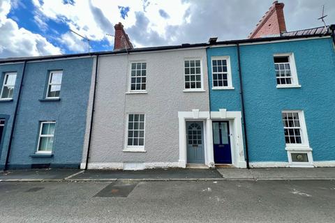 4 bed property, in Union Street, £229,950