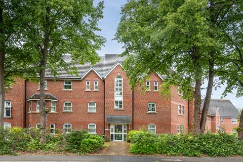 2 bed property, in Bethany Court, £130,000