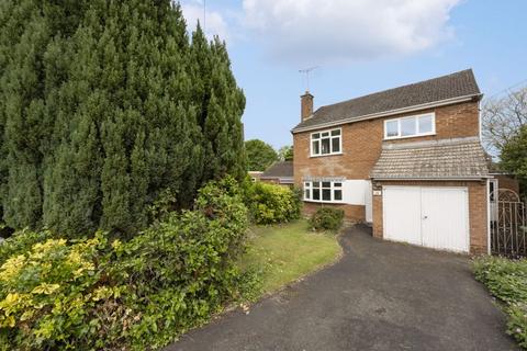 3 bed property, in Stourton Crescent, £399,950