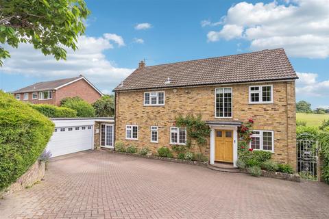 4 bed property, in Silverthorn Drive, £1,250,000