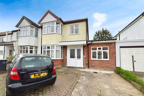 4 bed property, in Lingfield Avenue, £935,000