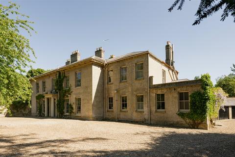 6 bed property, in Norwich Road, £1,850,000