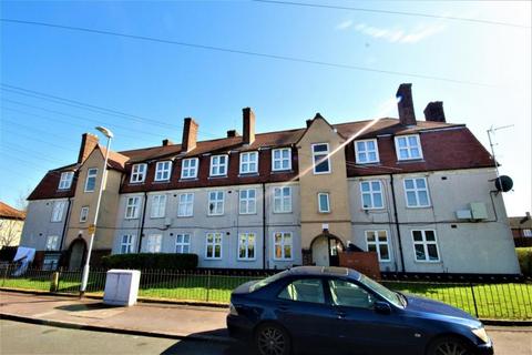 3 bed property, in Oglethorpe Road, £275,000