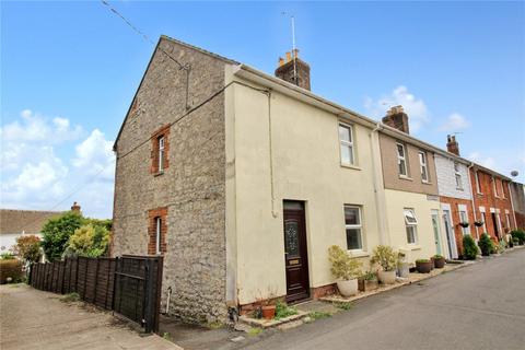 2 bed property, in Hoggs Lane, £254,000