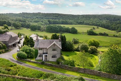 4 bed property, in Thwaite Head Farm, £725,000