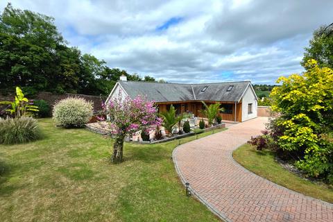3 bed property, in Edginswell, £750,000
