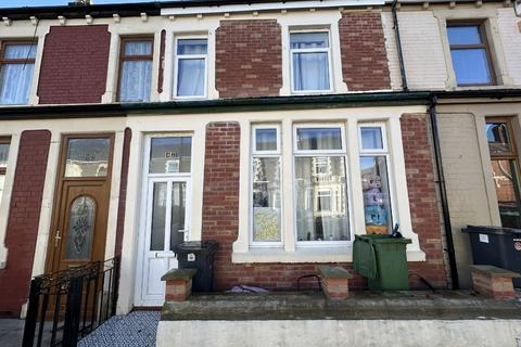 5 bed property, in Penhevad Street, £430,000