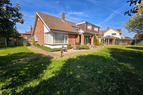 9 bed property, in Youell Avenue, £650,000