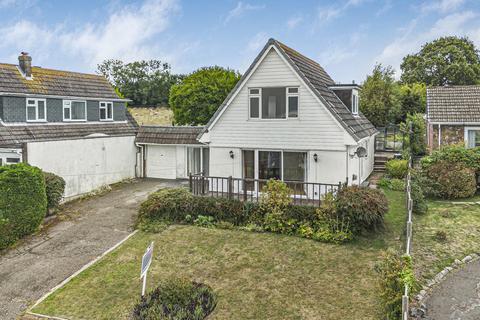 3 bed property, in Higher Holcombe Drive, £400,000