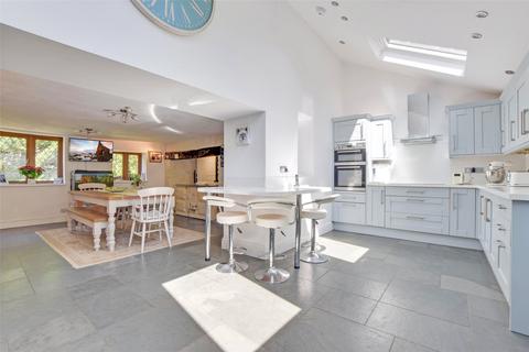7 bed property, in Swimbridge, £800,000