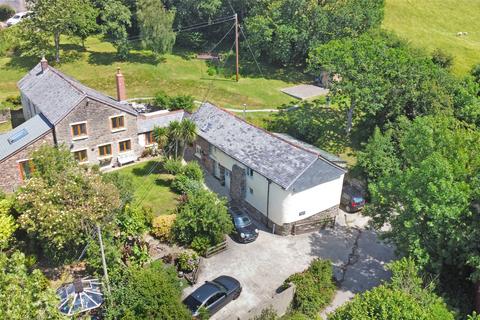 7 bed property, in Swimbridge, £800,000