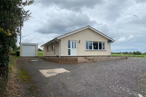 3 bed property, in Berrow Green Road, £355,000