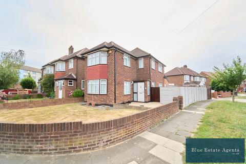 3 bed property, in Pegg Road, £625,000