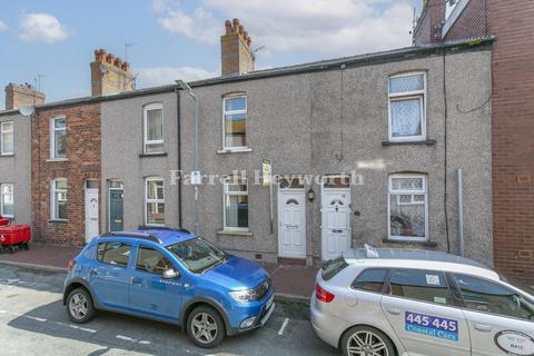 2 bed property, in Coulton Street, £89,950
