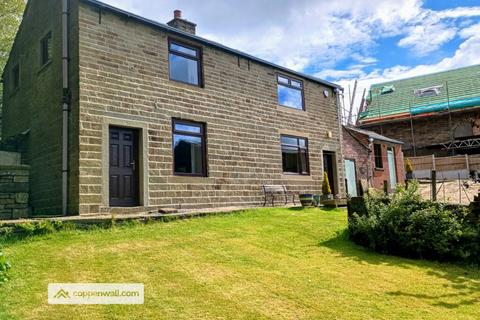 5 bed property, in New Barn Farm, £550,000