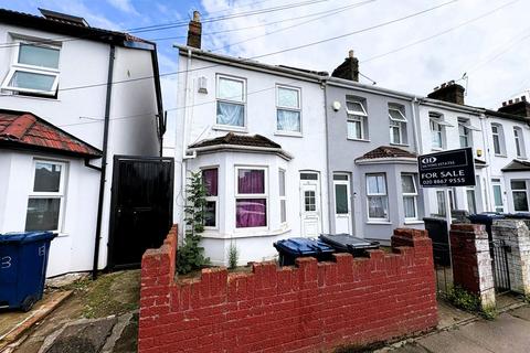 4 bed property, in Sussex Road, £509,950