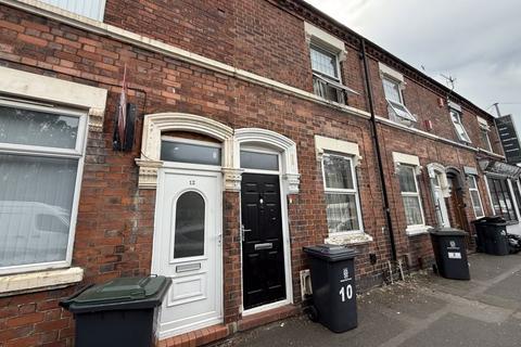 2 bed property, in Cauldon Road, £110,000