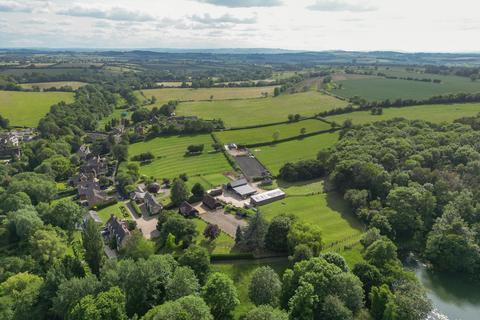 6 bed property, in Combrook, £3,250,000