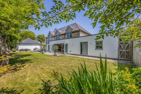 5 bed property, in Bosham Lane, £1,995,000