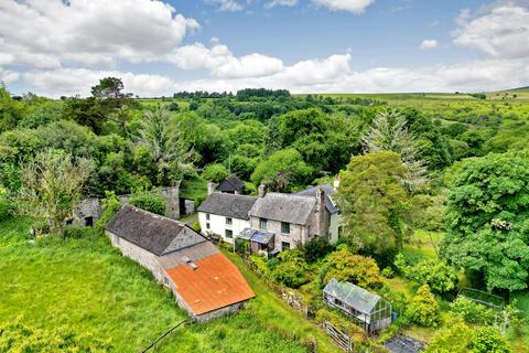 5 bed property, in Gidleigh, £1,150,000