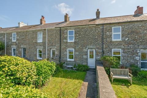 2 bed property, in Pleasant Terrace, £275,000