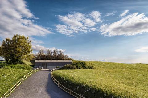 Land, in Snowshill, £2,100,000