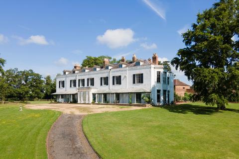 10 bed property, in Apperley, £4,000,000
