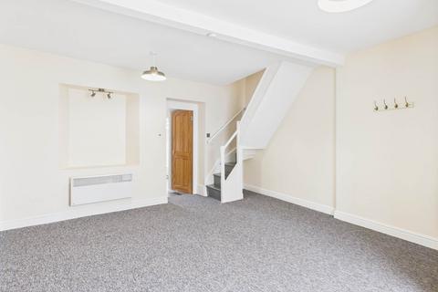 2 bed property, in Callington, £160,000