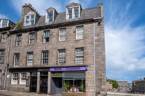 1 bed property, in Marischal Street, £45,000