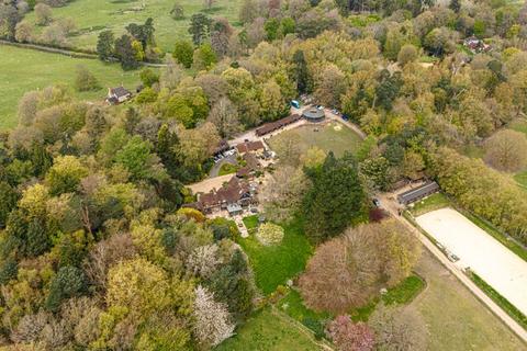5 bed property, in High Road, £3,700,000
