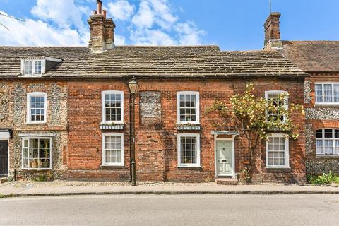 4 bed property, in Church Street, £775,000