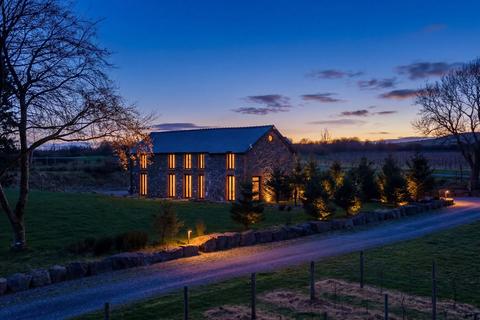 7 bed property, in Sticle Vineyard, £1,200,000