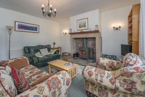 2 bed property, in Longframlington, £195,000