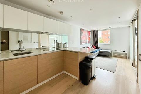 1 bed property, in No 1 Gunwharf Quays, £155,000