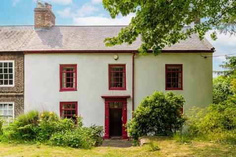 6 bed property, in The Old Vicarage, £495,000