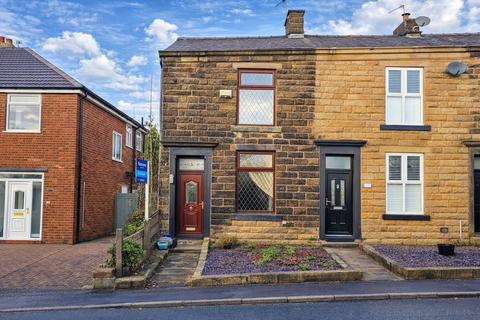 2 bed property, in Holcombe Road, £190,000