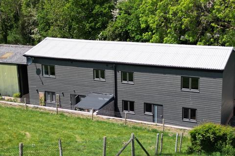 3 bed property, in Whielden Lane, £1,900,000