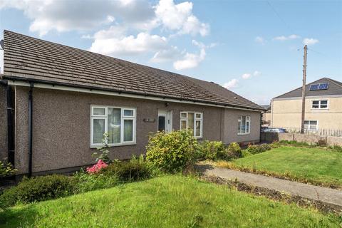 2 bed property, in Ennerdale Road, £150,000