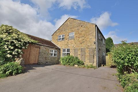 3 bed property, in Old Smithy Green, £385,000