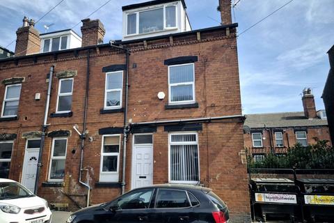 2 bed property, in Thornville Street, £155,000