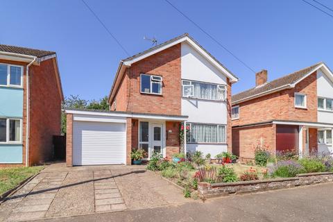 3 bed property, in Driftlands, £245,000