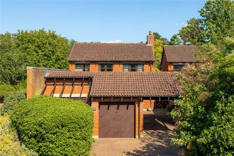 5 bed property, in The Crescent, £1,000,000
