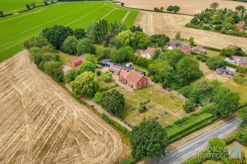 4 bed property, in Silfield Road, £700,000