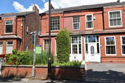 4 bed property, in Stretford Road, £400,000