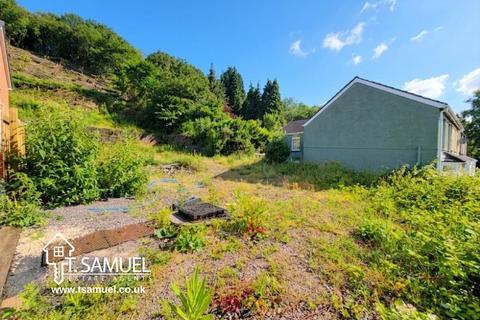 Studio, in Building Plot Valley View, £55,000